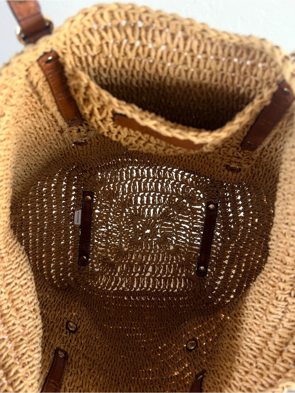 Michael Kors Santorini Studded Woven/Straw Tote w/Brown Leather Straps Like New - Picture 5 of 12